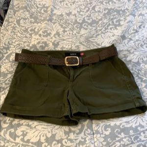 Torrid dark green shorts with belt